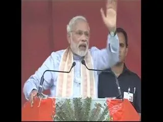 Don't let Jungle Raj return in Bihar : PM Modi tears into Nitish and Lalu - Sakshi