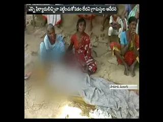 one died while monkey attack - Sakshi