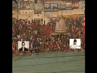 heavy crowd in haridwar temple - Sakshi