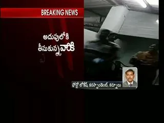 Police ride on prostitution house in kurnool district - Sakshi