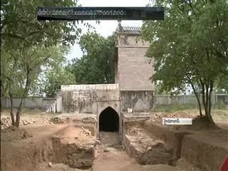 Digging deep into the past - Sakshi