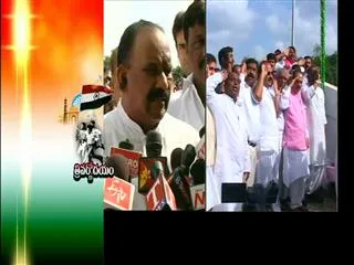 Nayini Narasimha Reddy attended flag hoisting ceremony in TRS bhavan - Sakshi