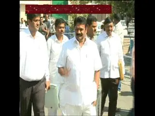 contract employees to be regularised by january end, cm kcr announces - Sakshi