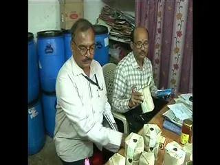 Adulterated oil seized in vijayawada - Sakshi