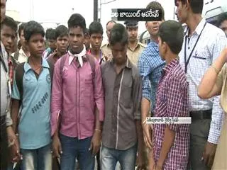Police rescued Child Labour in Secunderabad Railway Station - Sakshi