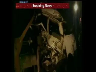 13 killed in train-vehicle collision in Jharkhand - Sakshi