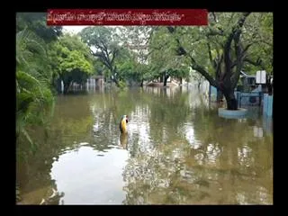 very hard to rescue the people from floods in Tamilnadu - Sakshi