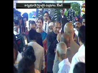 governor narsimhan respond on ap, telangana CMs obsence - Sakshi
