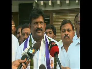 TDP leader dommati sambaiah join YSR congress party - Sakshi