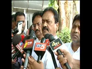 Congress Leader Shabbir Ali Fires on Minister Talasani Srinivasa Yadav - Sakshi