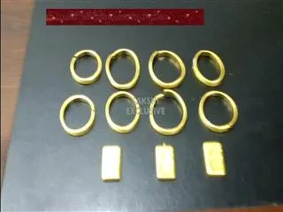 1 Kgs Gold Recovered From Air Passenger At Shamshabad - Sakshi