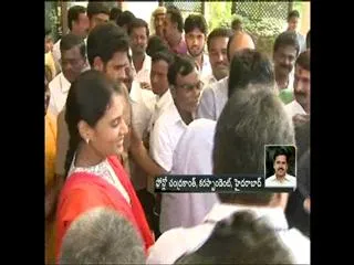 Y S Sharmila's Padayatra in warangal district - Sakshi