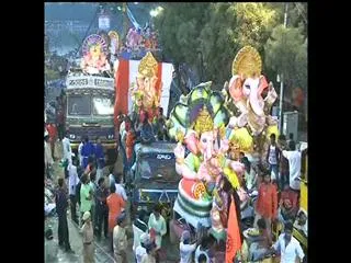 Ganesh immersion underway in Hyderabad amid tight security - Sakshi