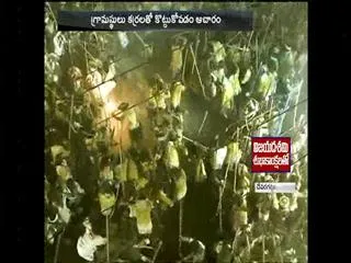 stick fighting at devaragattu in kurnool - Sakshi