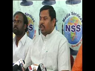 Raja Singh Fire on kisan reddy - Sakshi