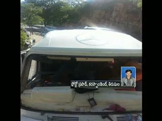 raod accident in tirumala ghat road - Sakshi