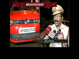 8 Cars,20 Bikes Seized in Drunk And Drive Test at Srinagar Colony - Sakshi