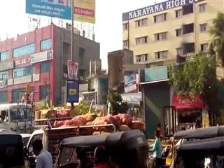 delay in vinayaka idol immersion leads heavy traffic jam in hyderabad - Sakshi