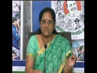 Unjustice to govt lands to lease, selling for 99 years, says Vasireddy padma - Sakshi