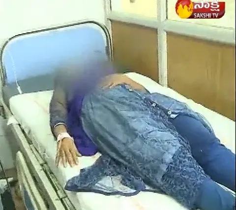 Girl attempt suicide in front of sp office - Sakshi