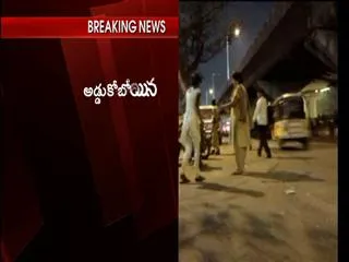 Sex Workers Hulchul in Secunderabad Railway Station - Sakshi