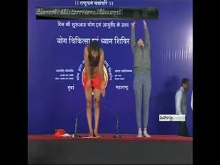 silpashetty do yoga with ramdev baba - Sakshi