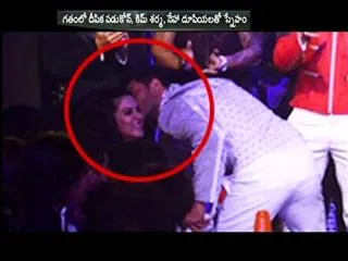 Is Yuvraj Singh dating 'Bodyguard' actress Hazel Keech? - Sakshi