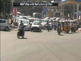 Diesel Vehicles Over 10 Years Old Banned In Delhi: Green Court - Sakshi