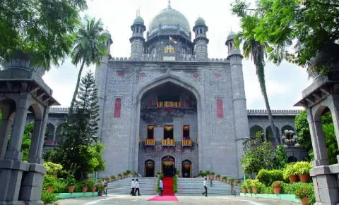 High Court Serious On Narayana and sri chaitanya management - Sakshi