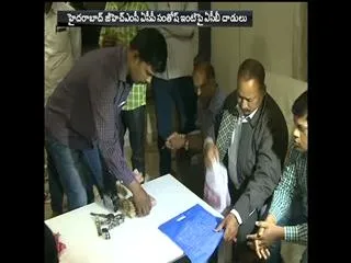 ghmc officer santhosh venu corruption and acb trapped - Sakshi