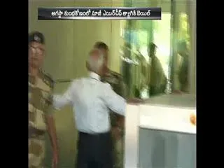 Ex-IAF chief SP Tyagi gets bail in AgustaWestland chopper scam - Sakshi