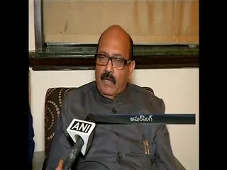 i am ready to sacrifice to unite samajwadi party: amar singh - Sakshi