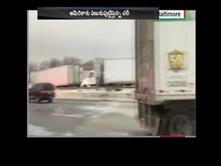 Road accidents in the United States due to snow - Sakshi