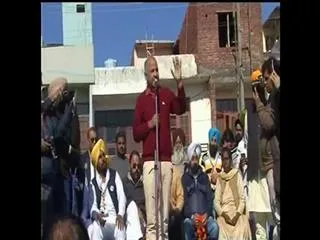 manish sisodia projects kejriwal as aap punjab cm candidate - Sakshi
