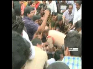 Bhumana Karunakara Reddy Arrest - Sakshi