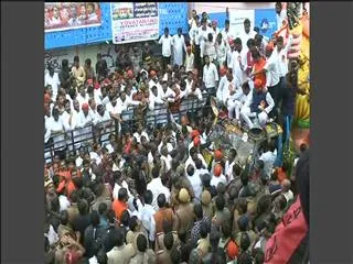 Balapur Laddu Fetches Record Rs.14.65 Lakh - Sakshi