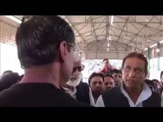 Threats by Azam Khan Near Counting Centre Caught On Camera - Sakshi