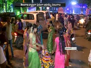 Bathukamma celebration at tank bund - Sakshi