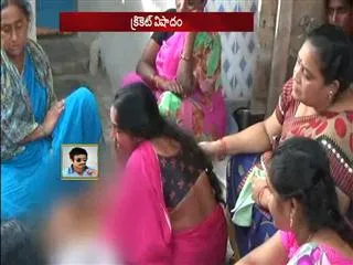 boy dies while playing cricket in guntur district - Sakshi