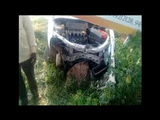 car accident at moinabad - Sakshi