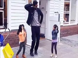 Hero manchu vishnu dance with his daughters - Sakshi