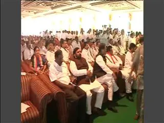 conflicts in telangana congress leaders - Sakshi