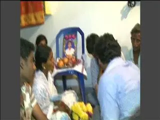 ys jagan consoles balaram family - Sakshi