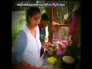 Gurgaon woman who owns Rs 3cr house, SUVs sells chole-kulche on road - Sakshi