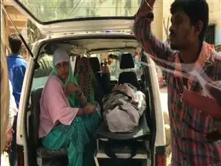 woman dies in erragadda - Sakshi