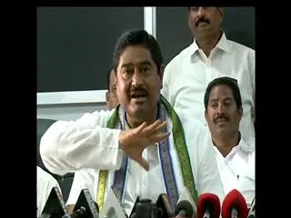 Yellow medias to conspiracy to make leave from Ysr family, alleged Dharmana prasada rao - Sakshi