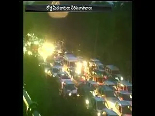 john kerry gets stuck in delhi traffic jam - Sakshi