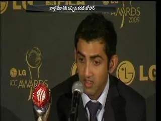 no more movies with pakistani artists, says karan johar - Sakshi