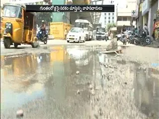 Hyderabad Roads Turned Into Dump Yards - Sakshi