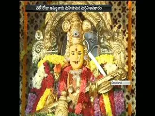 HEAVY CROWD AT DURGAMMA TEMPLE - Sakshi